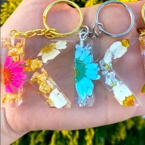 Cute flower keychains!!